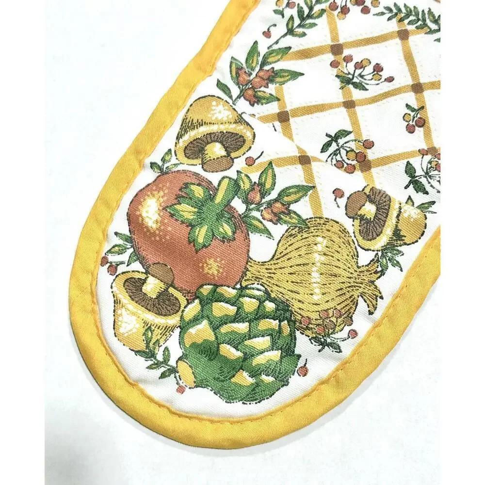 Vintage Potholder Oven Mitt Yellow Fall Cottagecore Mushrooms Berries Floral